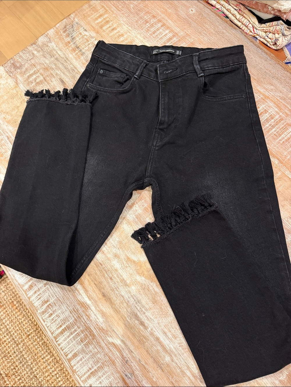 Zara Trf Straight Leg Jeans Frayed Hem Black Waist 2